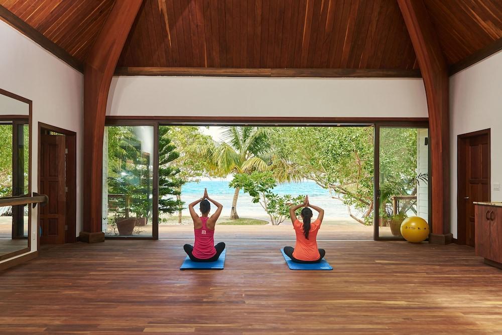 Hatchet Caye Island Resort (Adults Only) Placencia Bagian luar foto