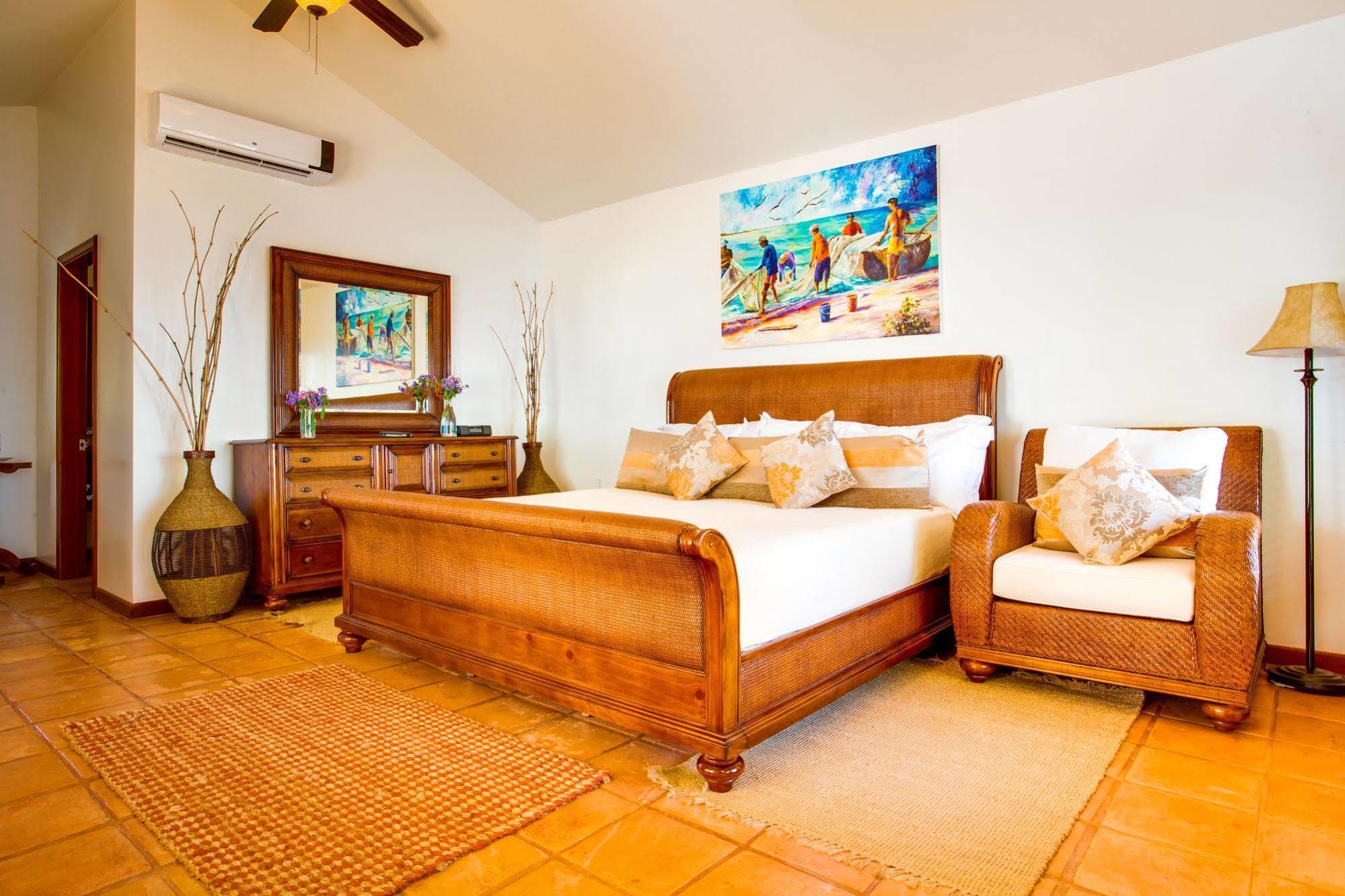 Hatchet Caye Island Resort (Adults Only) Placencia Bagian luar foto