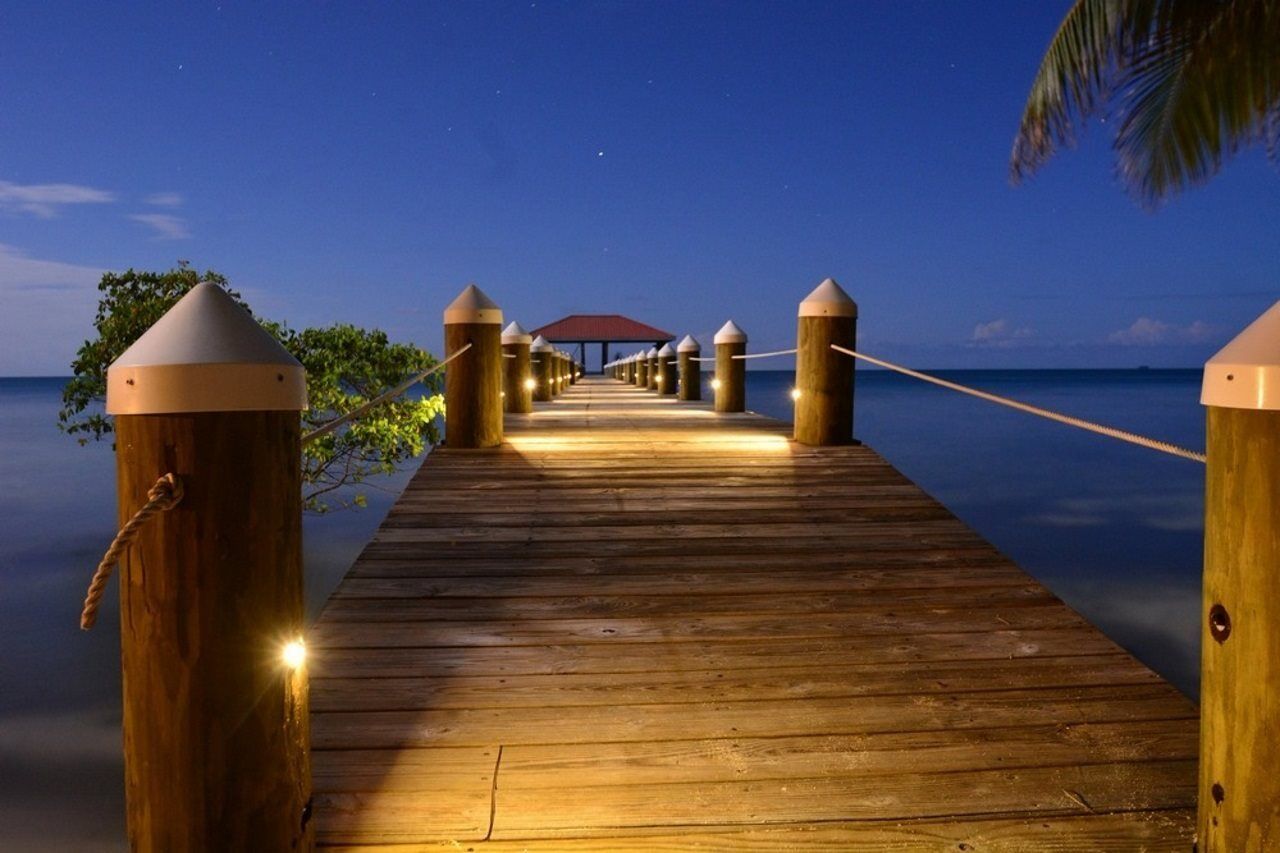 Hatchet Caye Island Resort (Adults Only) Placencia Bagian luar foto